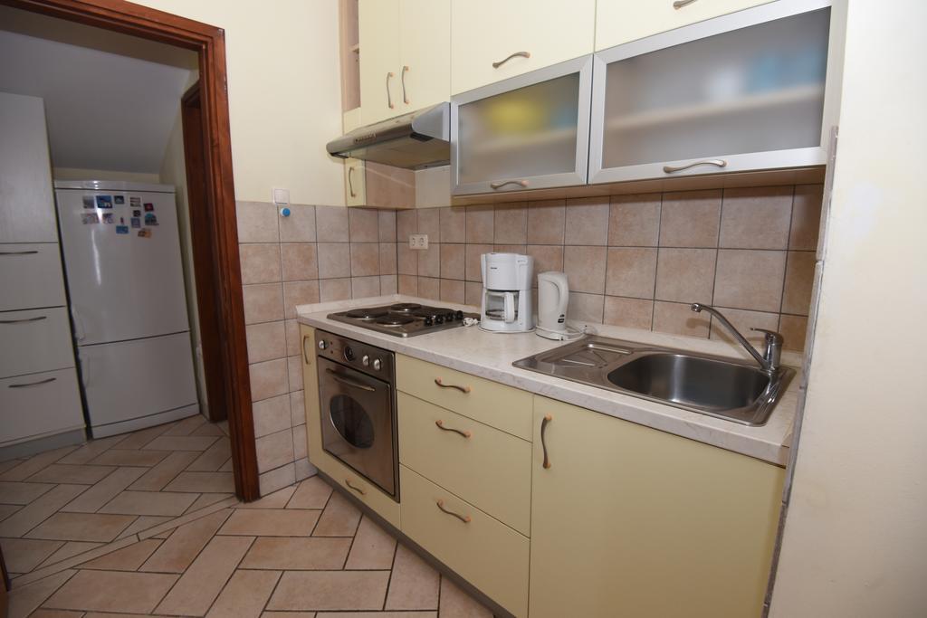 Apartments Roza Miskovici Exterior photo